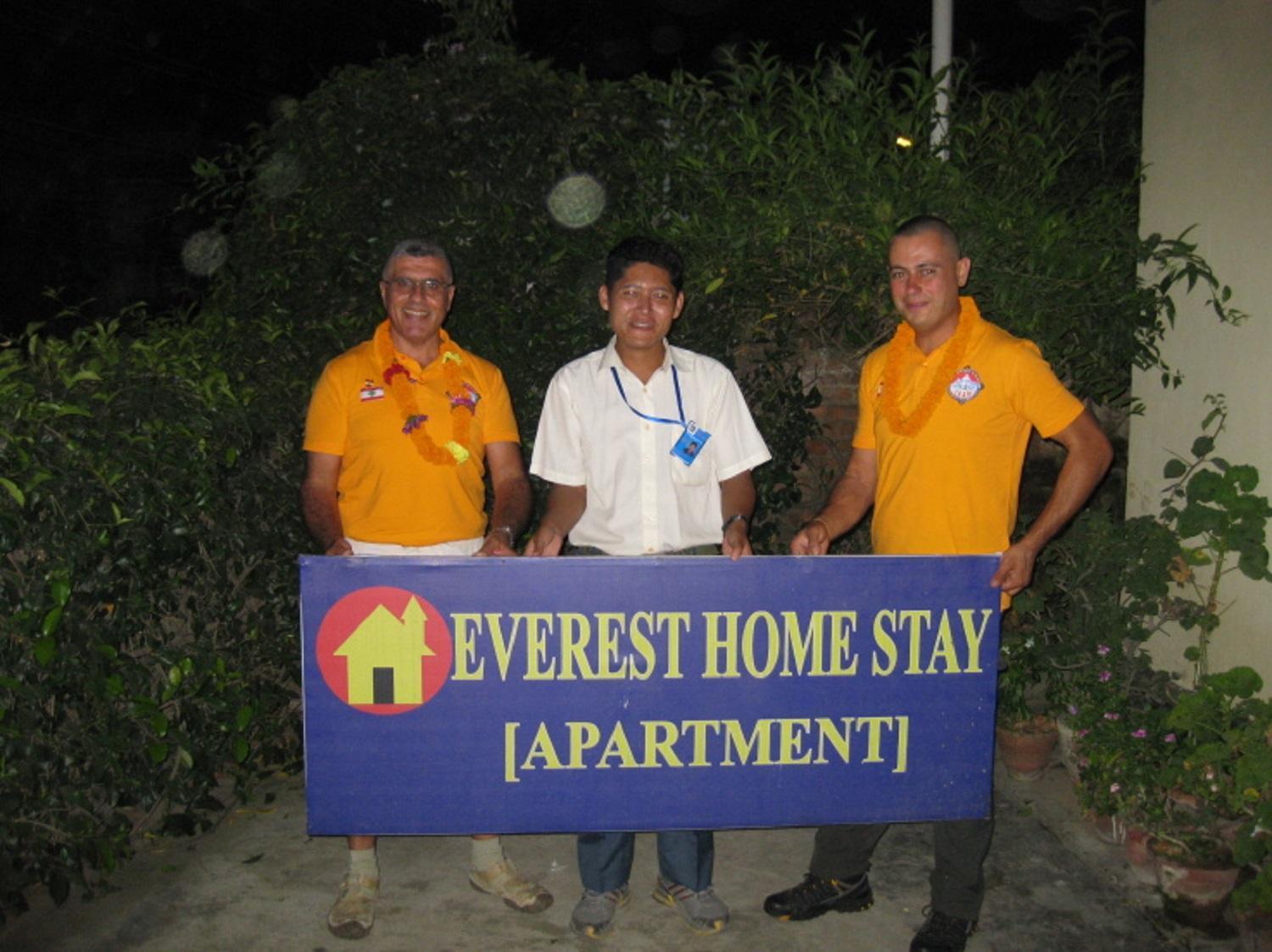 Everest Home Stay Apartment Lalitpur المظهر الخارجي الصورة