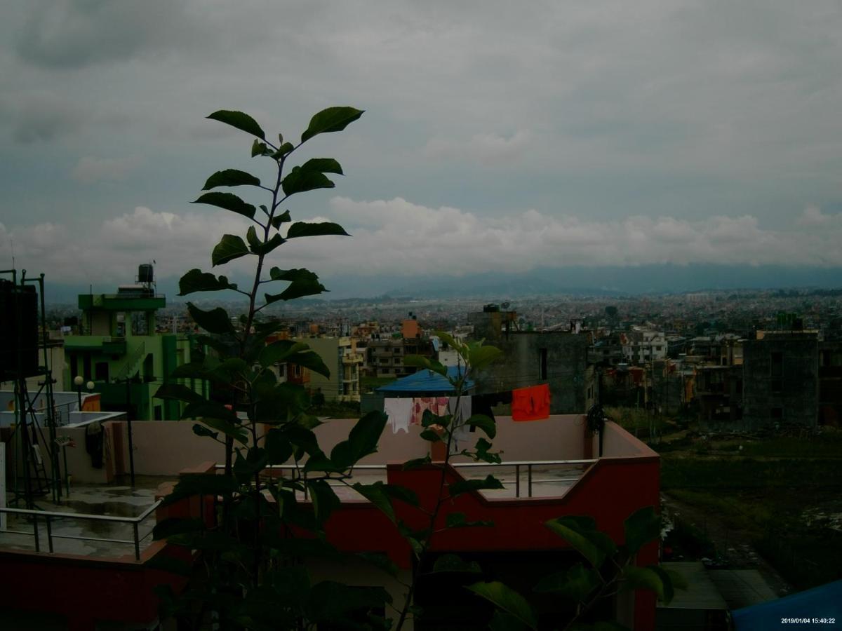 Everest Home Stay Apartment Lalitpur المظهر الخارجي الصورة